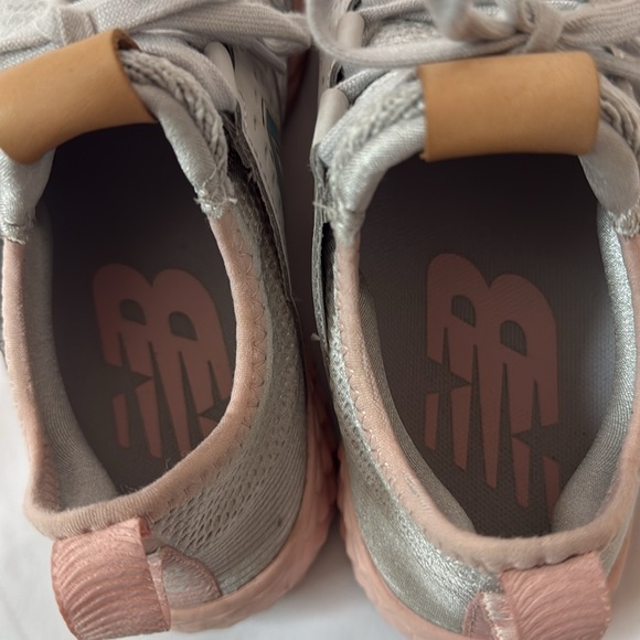 New Balance Women’s Cruz V1 Reissue Athletic Size 6.5 B (Medium) Grey |WCRZRMM1| - Picture 10 of 11